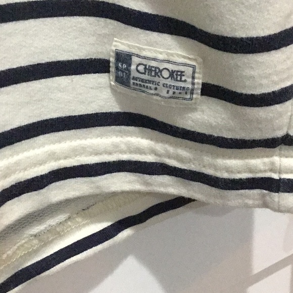 Cherokee long sleeved knit top. - Picture 5 of 5